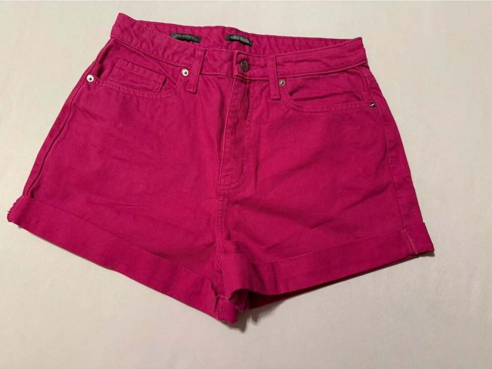 Wild Fable Women’s High Rise Mom Shorts Pink Rolled Cuff Size 10
